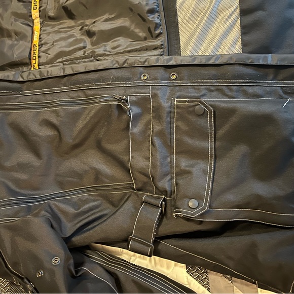 Bilt Motorcycle jacket. - Picture 6 of 13